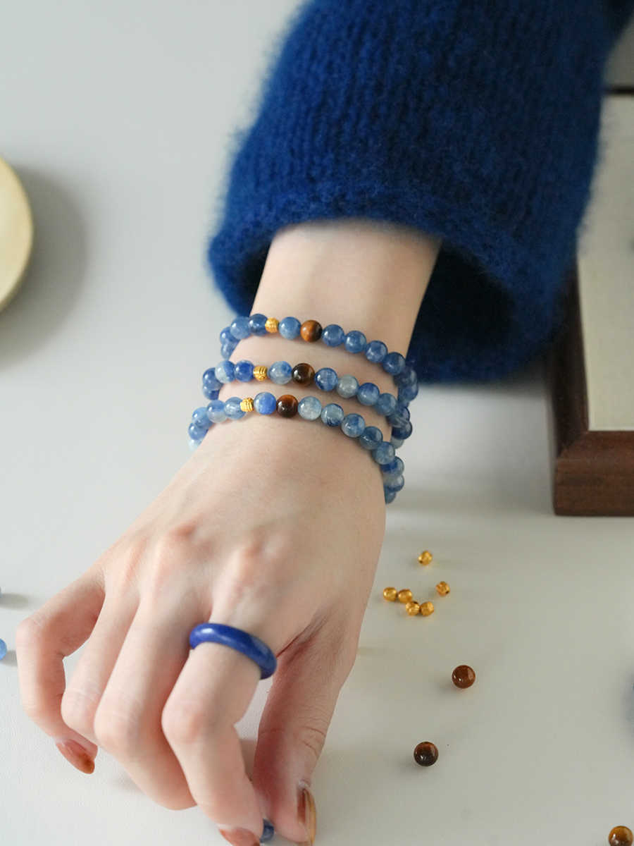 Guanshan Xiaoyue | Natural Kyanite Bracelet – Serenity & Focus